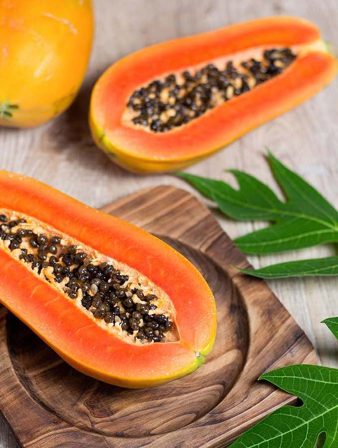 “Discover the Delicious and Nutritious World of Papayas: 6 Types to Try!”